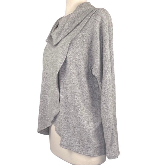 Green Envelope front faux wrap front sweater - Picture 2 of 11